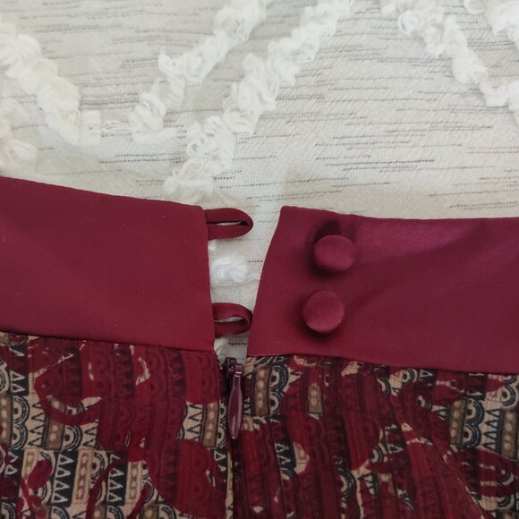 Max and Cleo Burgundy Flowered Dress - Size 4 - Picture 5 of 9